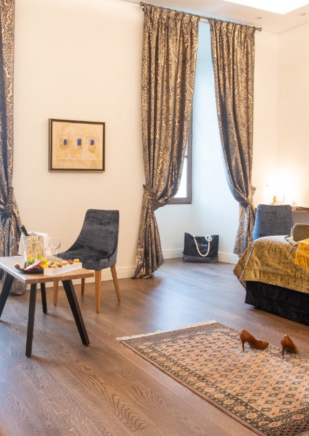 Les suites de l'abbaye <span class="btn">découvrir</span> -image